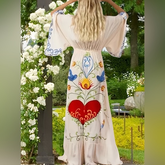 White Bohemian Secret Garden Embroidered Kimono Long V-neckline Maxi Dress - Picture 2 of 10